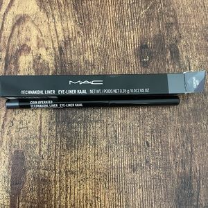 MAC Coin Operated Technakohl Liner Eyeliner Kajal